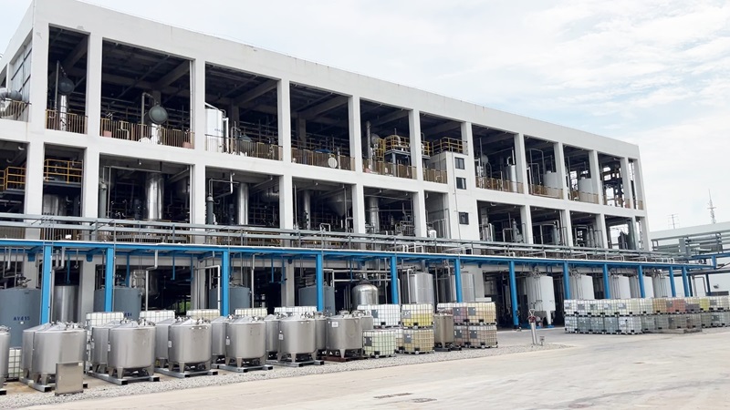 香精香料合成反應(yīng)釜防爆電加熱導(dǎo)熱油爐「歐能機(jī)械」