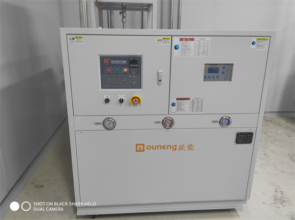 化工制藥行業(yè)冷水機(jī)怎么選配？