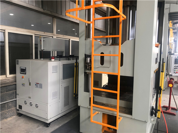 冷熱一體機操作和保養(yǎng)維護怎么做？「歐能機械」專業(yè)解答