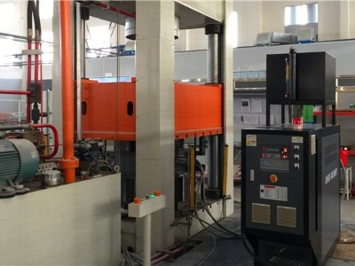 高溫模溫機價格0差價，免費送貨上門找「歐能機械」