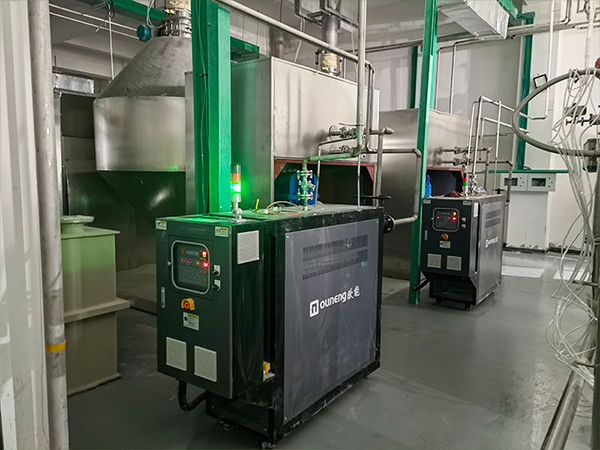 磷酸鐵鋰干燥模溫機為雙錐干燥機控溫，保障安全生產