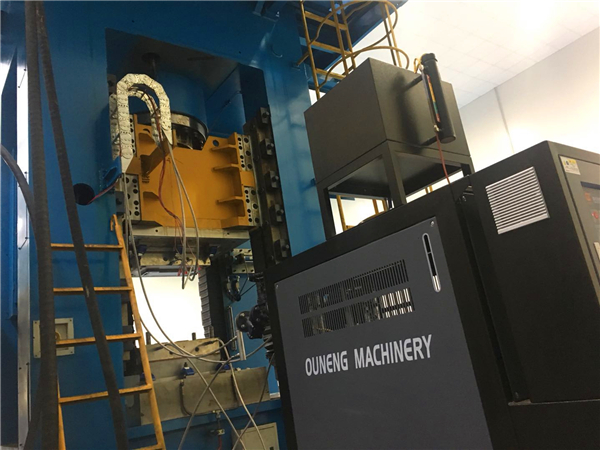 油式模溫機控制面板介紹，專業(yè)咨詢找「歐能機械」