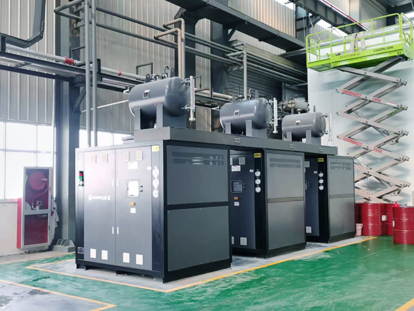 鋰電混合模溫機(jī)溫度精準(zhǔn)控制，助力電池行業(yè)邁向新高度