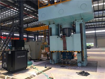 高溫油溫機在碳纖維成型中控溫作用，問「歐能機械」