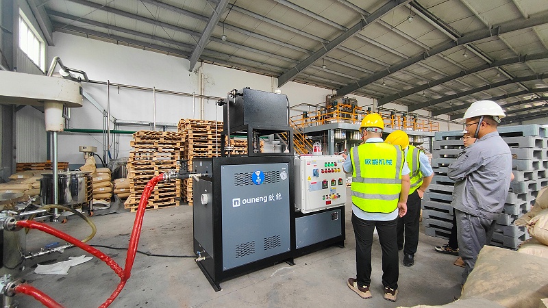 化工防爆模溫機(jī)安裝防爆電控柜，解決散熱問(wèn)題