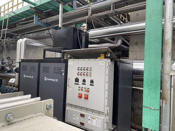 化工行業(yè)生產(chǎn)散熱器控溫，防爆定制模溫機(jī)助力