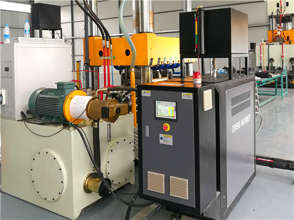 帶冷卻功能的高溫油溫機「歐能機械」生產更專業