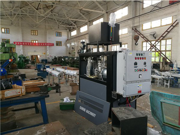 化工防爆油加熱器，確保生產(chǎn)民用爆炸物品的安全性